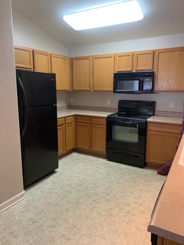 5551 29th St Unit 422, Greeley, CO 80634 Condo for Rent in Greeley