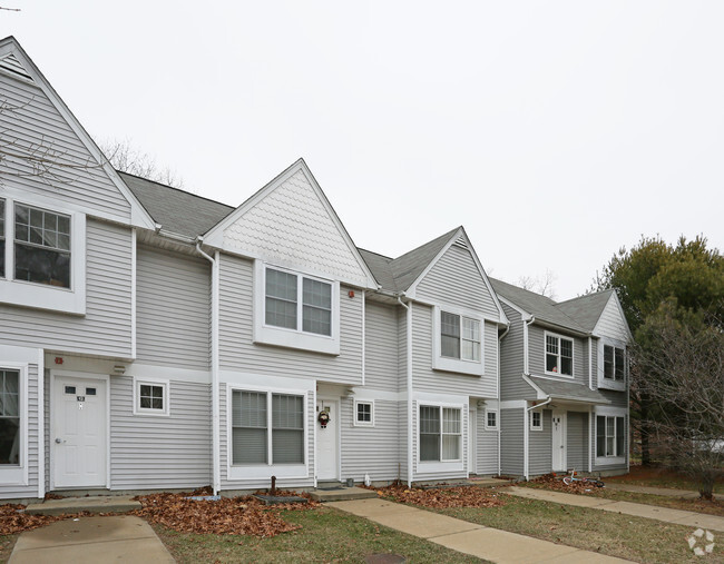 Building Photo - Accabonac Apartments