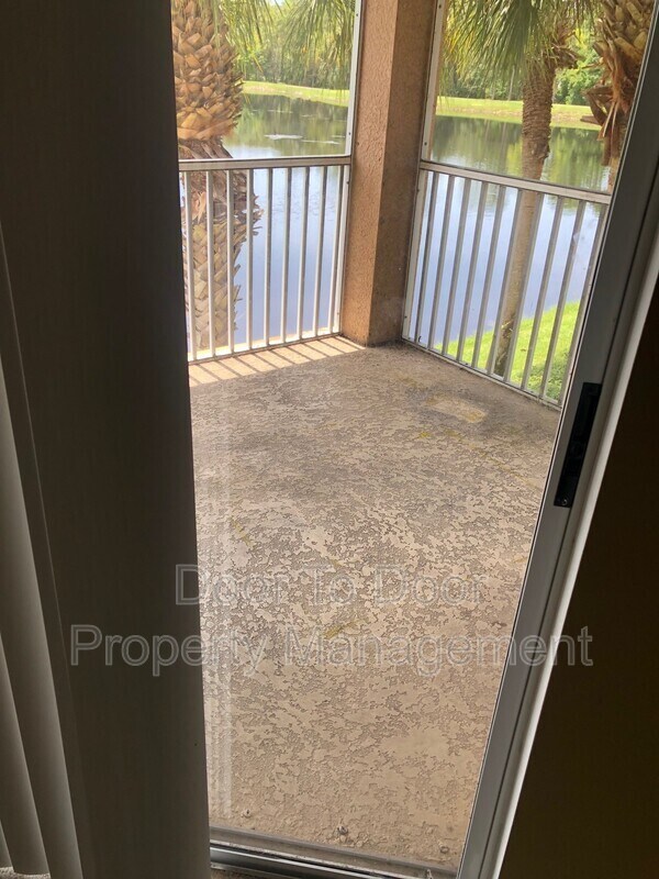 Building Photo - 9325 La Playa Ct