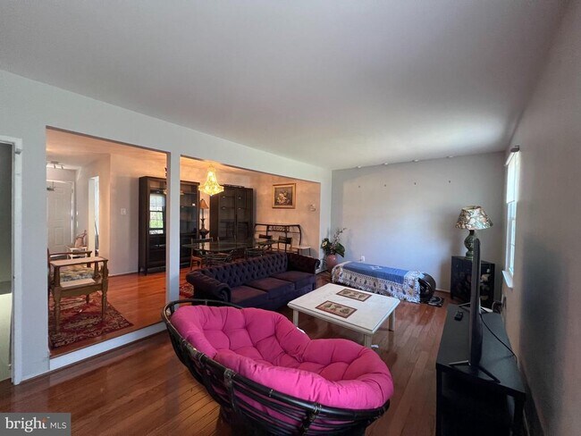 Foto del edificio - 15939 Yukon Ln