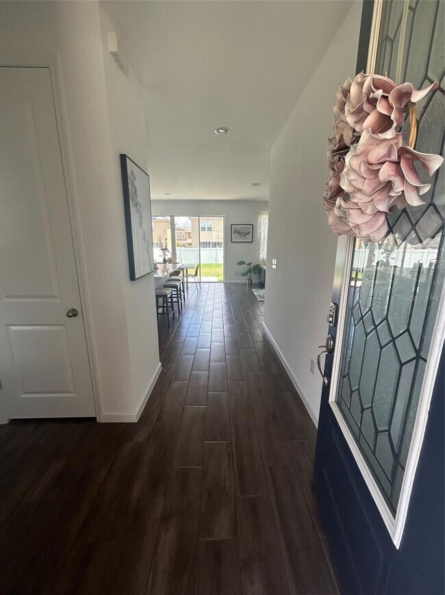 Foto del edificio - 680 Meadow Pointe Dr