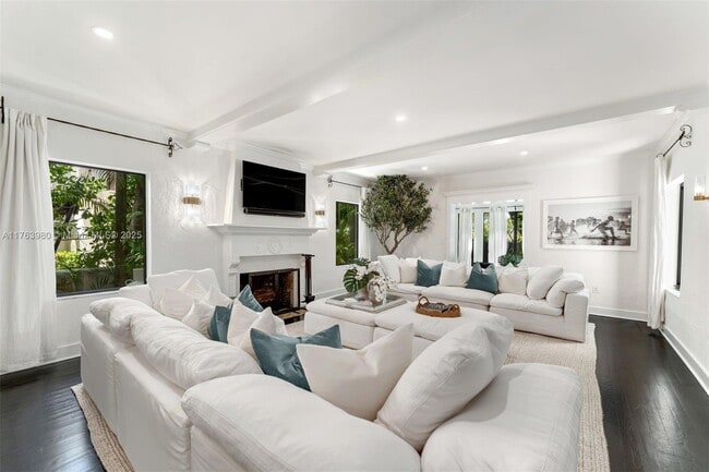 Building Photo - 4430 Alton Rd