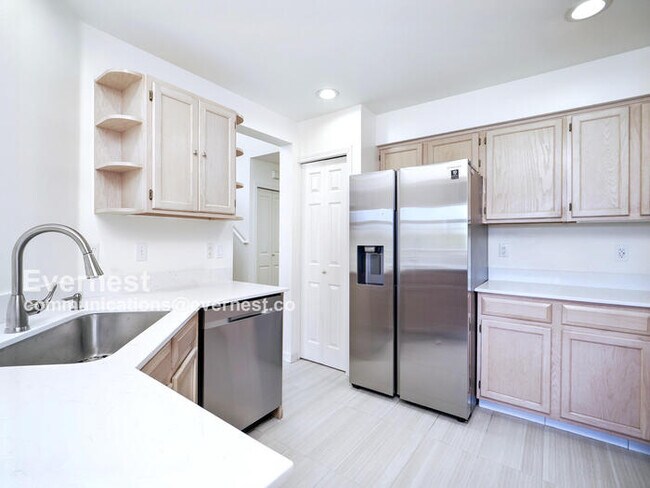 Foto del edificio - 4123 Fieldstone Dr