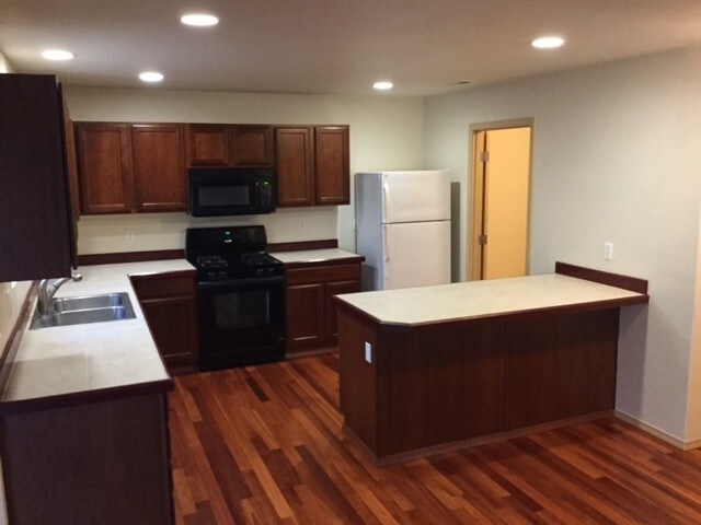 Foto del edificio - 18451 95th Ave Ct E