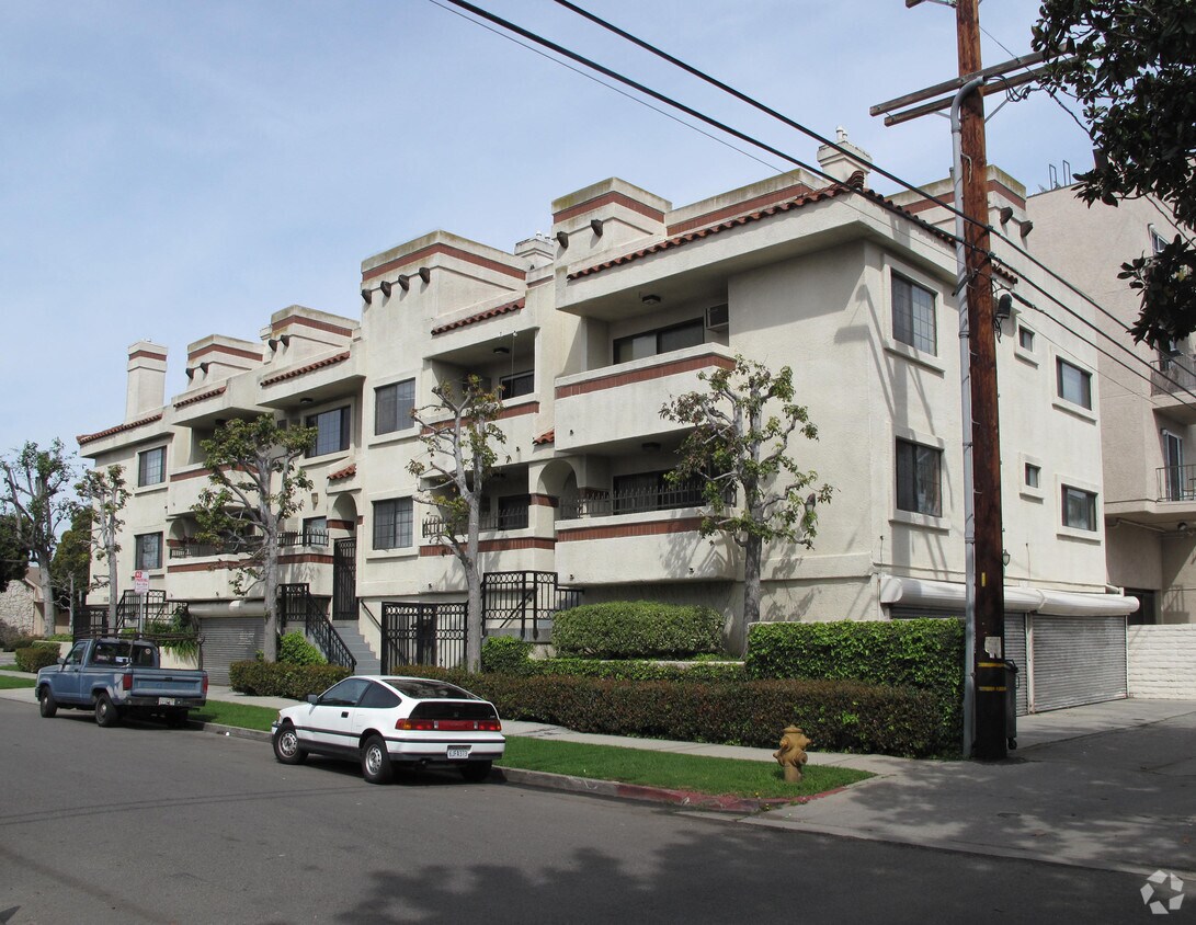 Foto del edificio - 1500 Venice Blvd