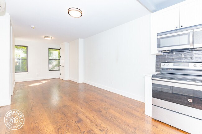 Foto del edificio - 425 S 5th St