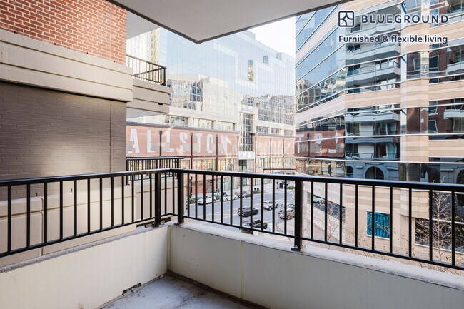 Foto del edificio - 850 N Randolph St