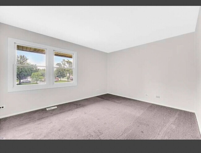 Foto del edificio - 1765 Short Ave