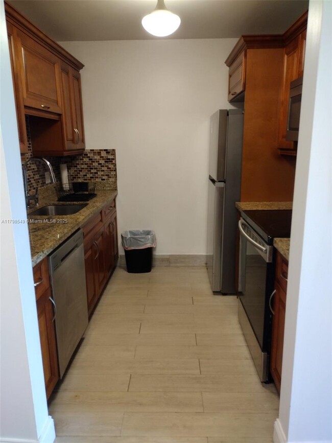 Foto del edificio - 151 SW 135th Terrace