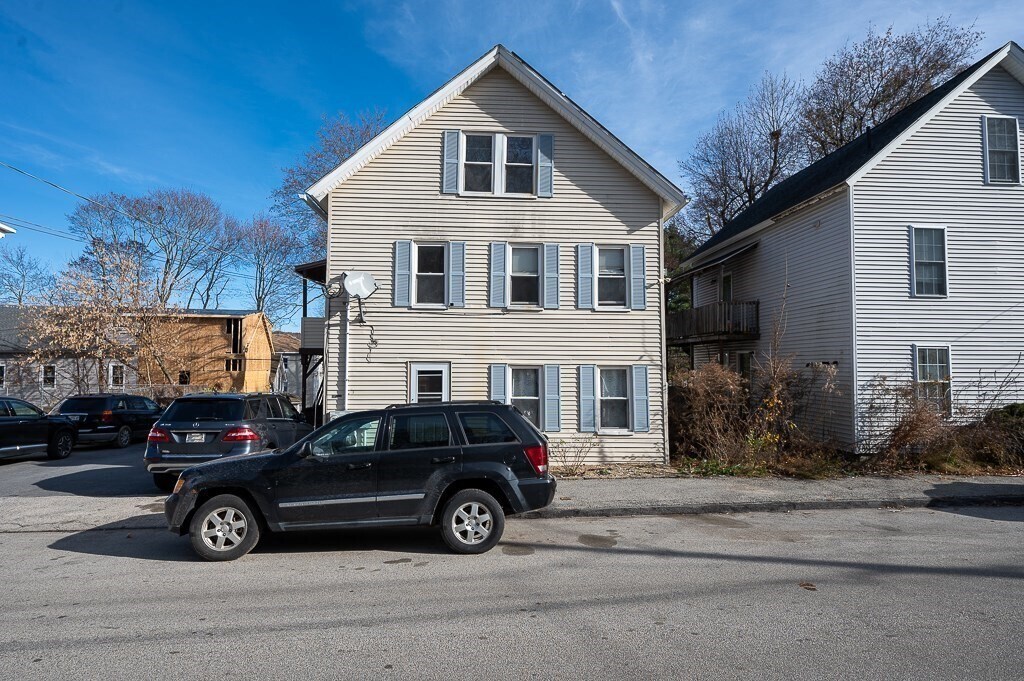 Primary Photo - 7 Thenius St