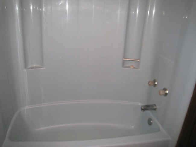 Building Photo - 708 DINWID