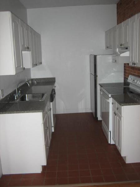 Building Photo - 752 Tremont St