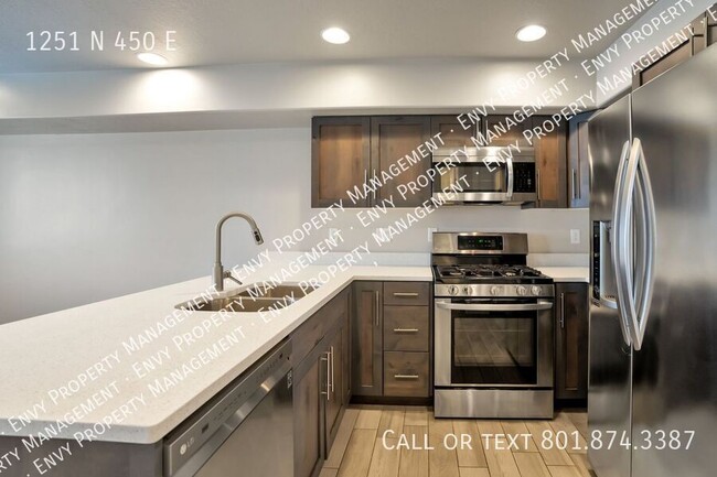 Foto del edificio - 1251 N 450 E St