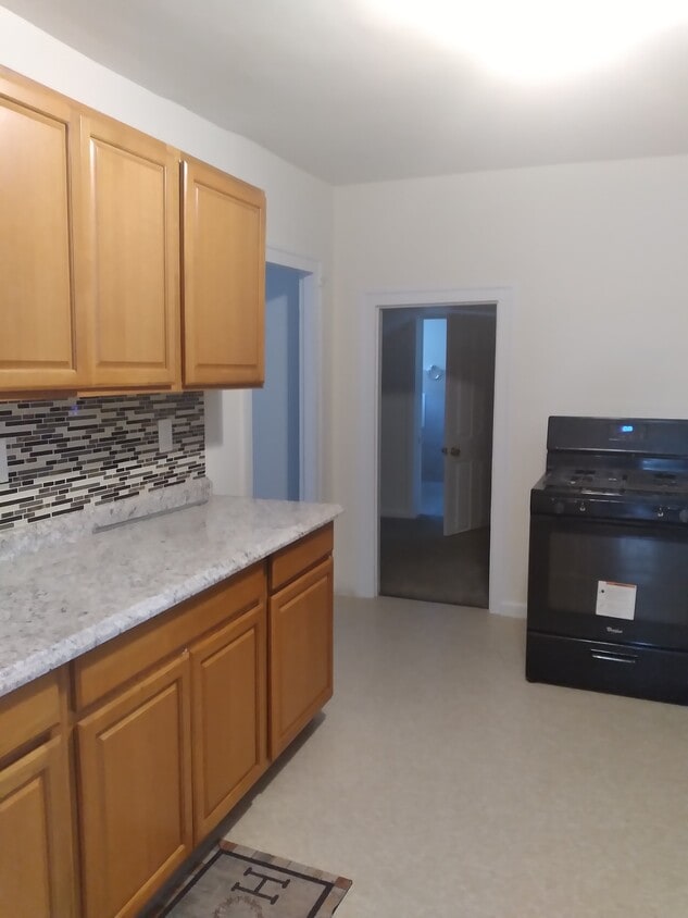 1955 Niagara St Unit Upper, Buffalo, NY 14207 1955 Niagara St Buffalo