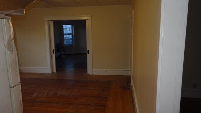 Building Photo - 911 Pine St