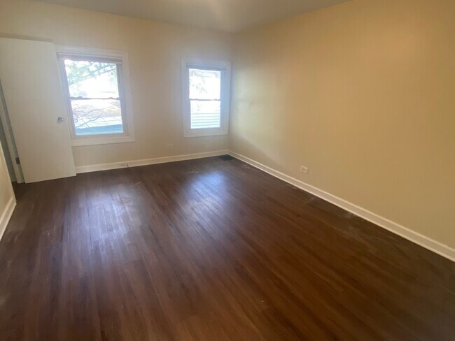 Building Photo - 649 Hardin Ave