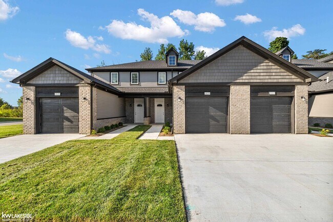 Building Photo - 28255 Loews Dr