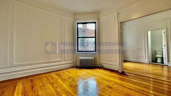 Building Photo - 45 Tiemann Pl