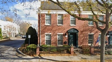 Building Photo - 148 Hibernia St