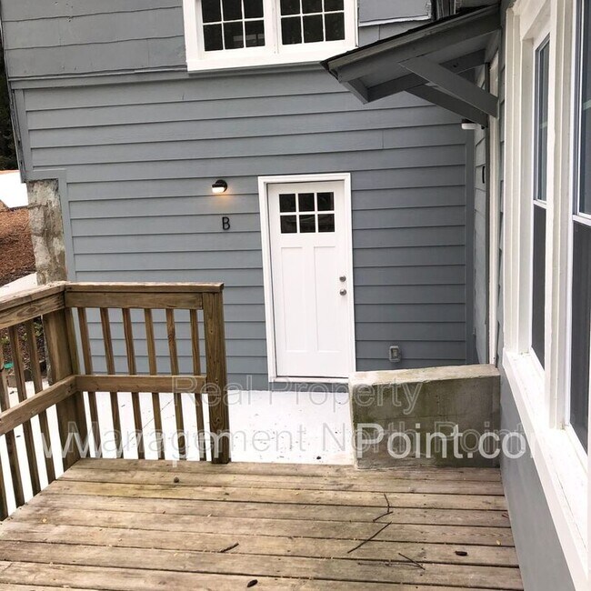 Foto del edificio - 3310 E Roxboro Rd NE