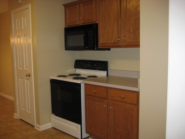 Foto del edificio - 804 Tunewood Ct