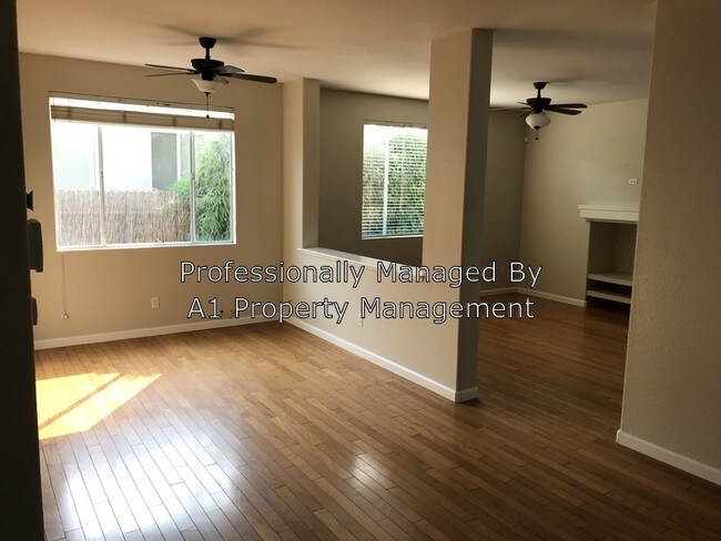 Building Photo - 8757 Dove Tree Ln