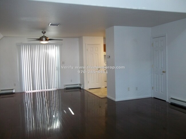 Foto del edificio - 479 Jaquette Ln