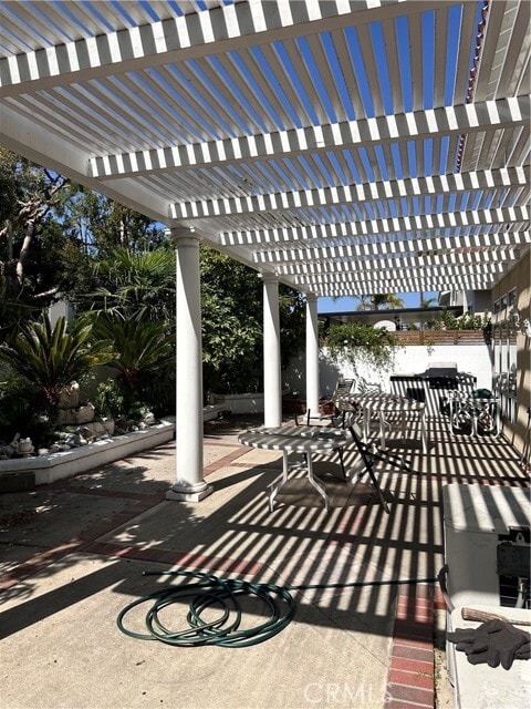 Foto del edificio - 5342 Duke Dr