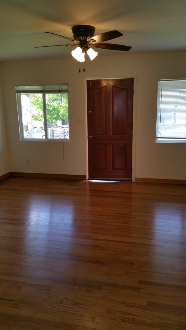 Building Photo - Cozy/Charming 2BR/1BA HOUSE - CLOSE TO SDSU
