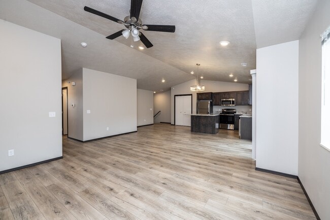 Building Photo - Granite Townhomes