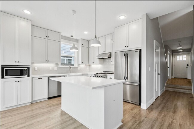Foto del edificio - 14825 NW Highcroft Ct