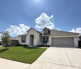 Building Photo - 17916 Umberto Dr