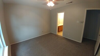 Building Photo - 1106 Nueva Leon Plaza