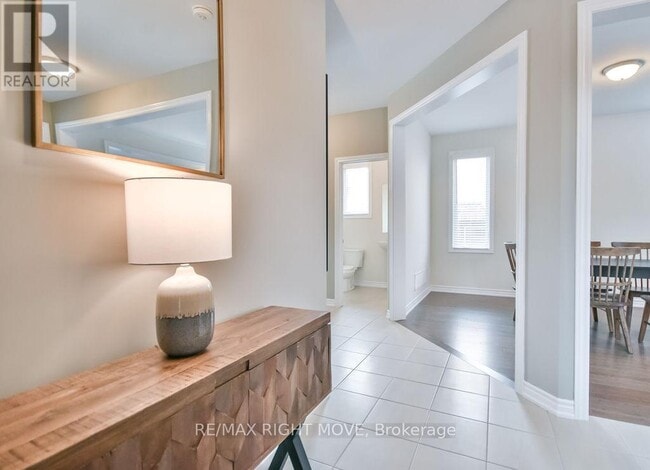 Building Photo - 3011 Sierra Dr