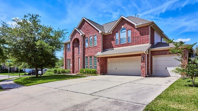 Building Photo - 3107 Rosholt Dr