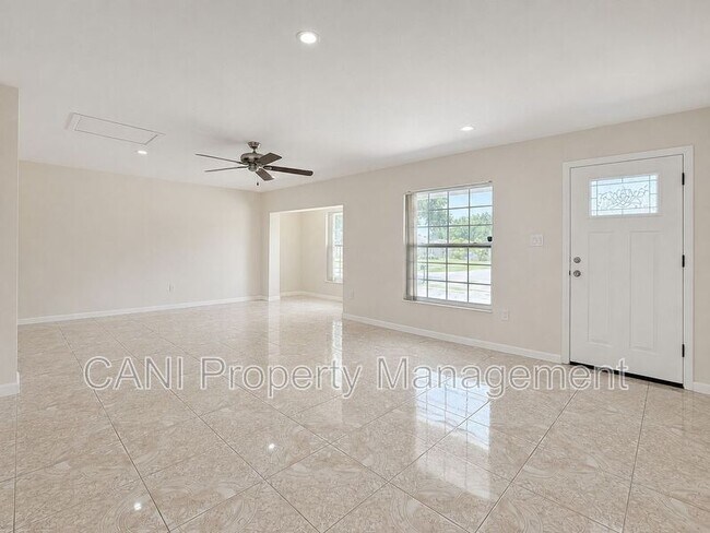 Foto del edificio - 601 Catwood Dr