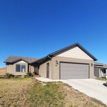 Building Photo - 136 Melano St