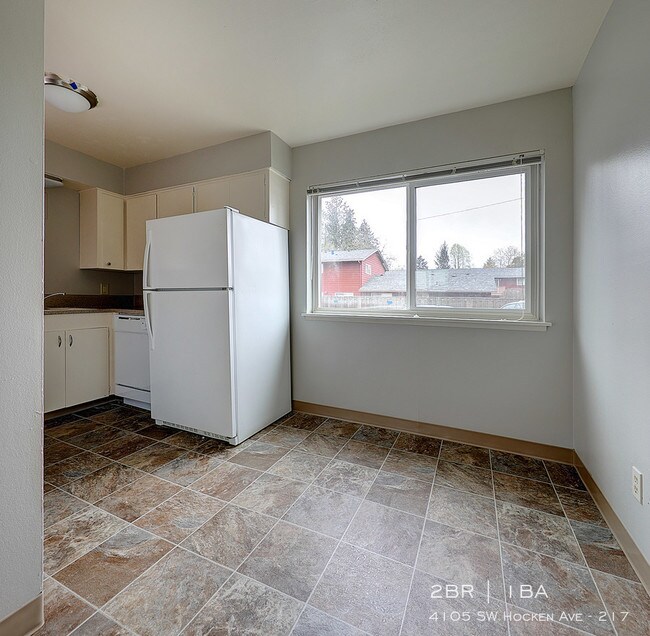 Building Photo - 4105 SW Hocken Ave
