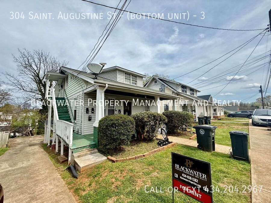 Photo - 304 Saint. Augustine St - (bottom unit)-3