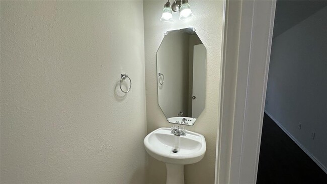 Foto del edificio - 17123 Oakwood Chase Dr