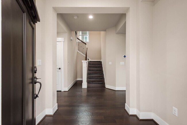 Foto del edificio - 18612 44th Drive SE