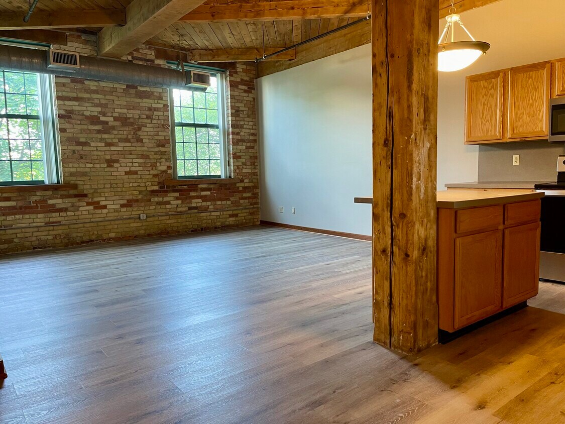 940 Monroe Ave NW Unit 361, Grand Rapids, MI 49503 Condo for Rent in Grand Rapids, MI