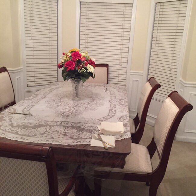 Foto del edificio - 4121 Hunters Green Ln NE