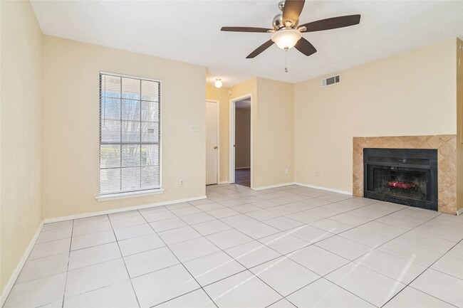 Photo - 2111 E Belt Line Rd Apartment