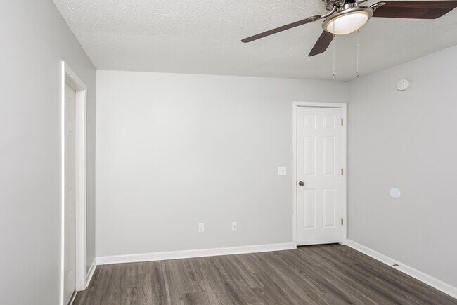 Foto del edificio - Two-Story 3-Bedroom Home in Columbia, SC