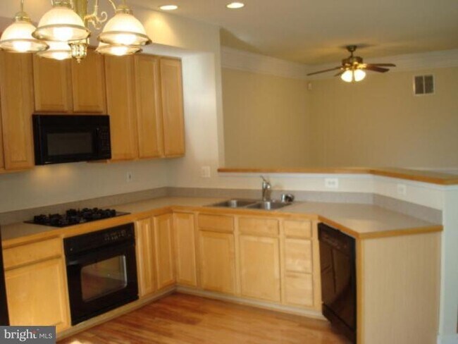 Foto del edificio - 11445 Fogarty Ct