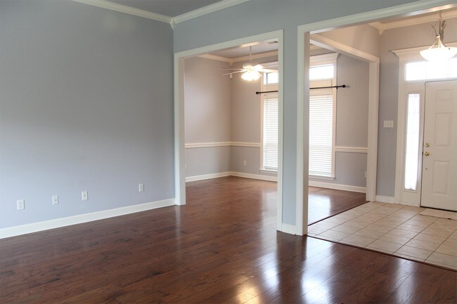 Building Photo - 108 Granite Cove