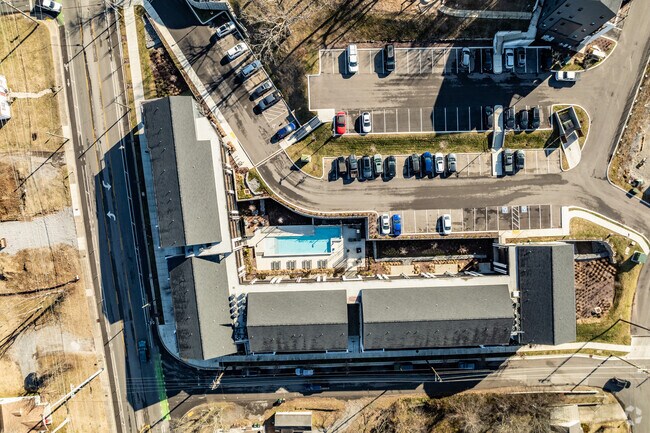 Building Photo - High View Cottages & Flats
