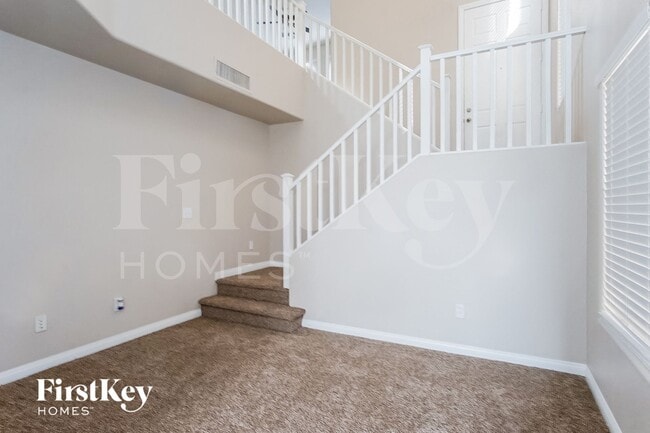 Building Photo - 9518 Summer Furnace St