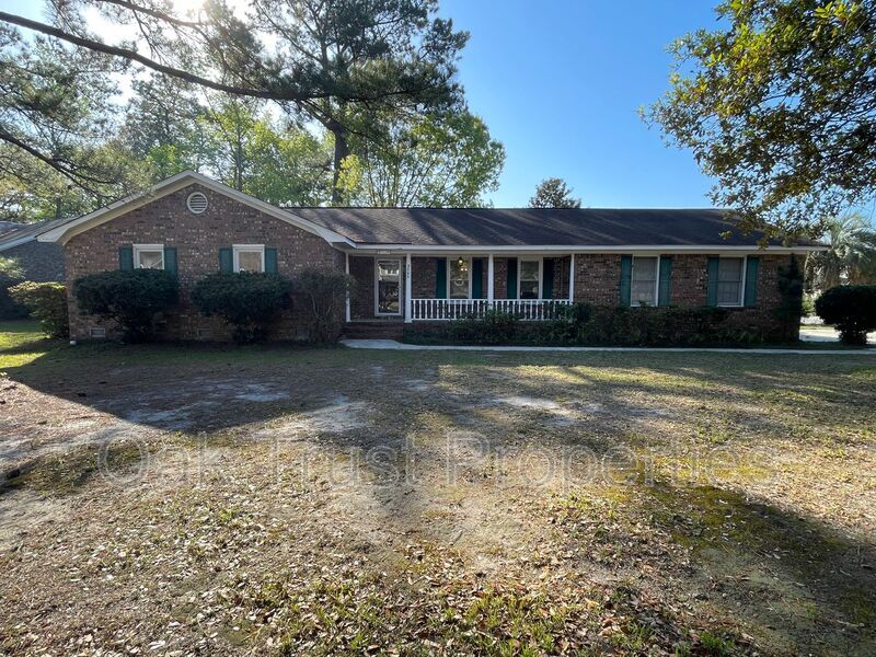 Foto principal - 2545 Greenridge Rd